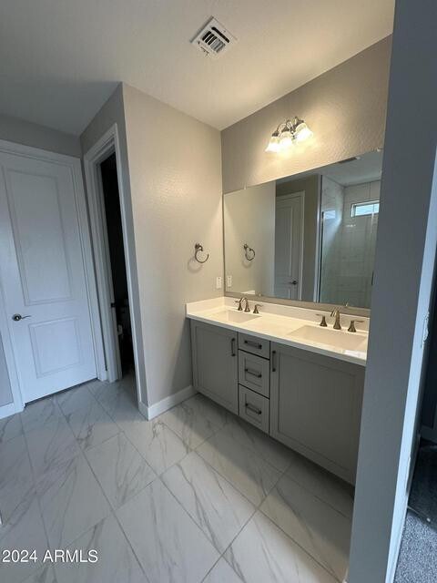 Building Photo - 13209 W Roy Rogers Rd