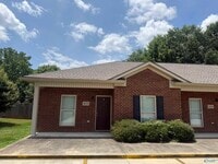 Building Photo - 468 Wade Rd SE