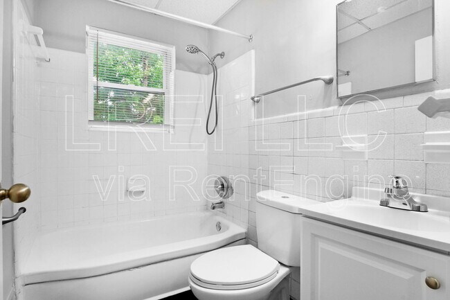 Building Photo - 3208 Orchard Manor Cir