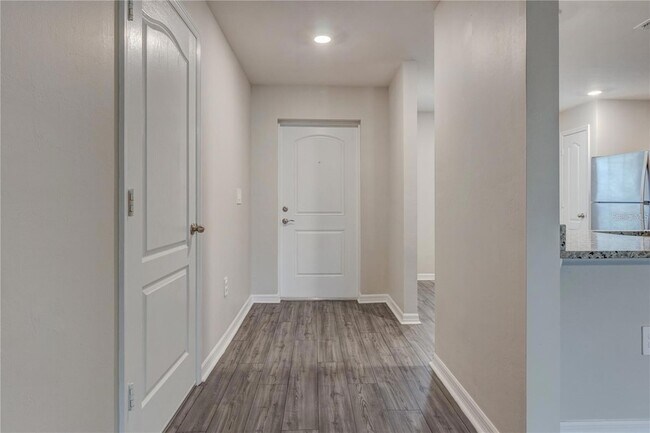 Building Photo - 4127 Snowdrop St