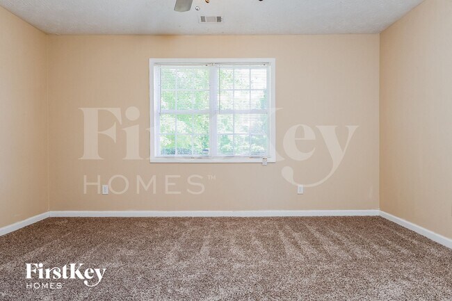 Building Photo - 175 Whitehead Dr