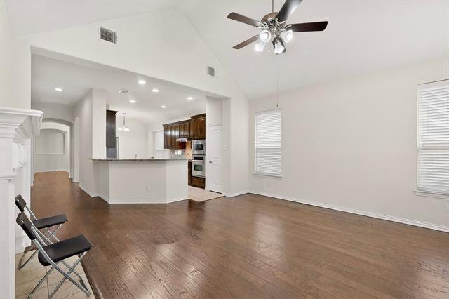 Building Photo - 963 Cougar Dr