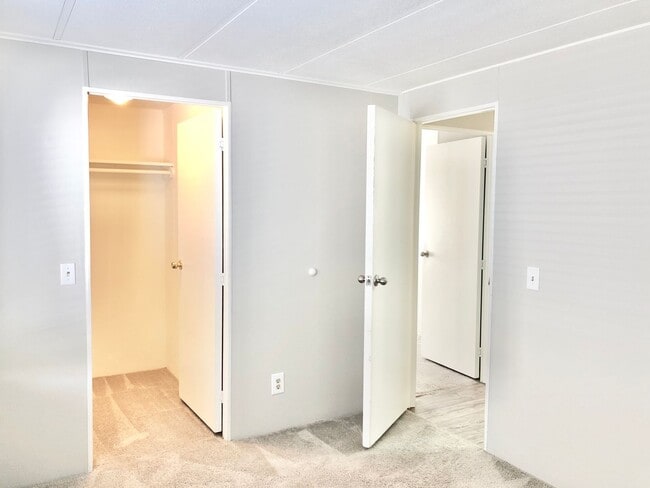 Building Photo - Awesome Updated Single Story in The Darling "Farm" Community of Wildomar, Close to Everything, bu...