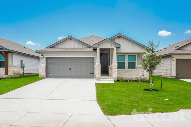 Building Photo - 5811 Zoey Wy