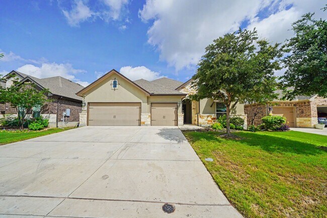Building Photo - Stunning 4BR Home with 3-Car Garage in Turning Stone - Realtor Commission: $750