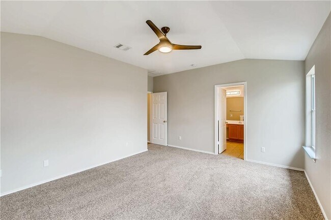 Building Photo - 229 Killian Loop