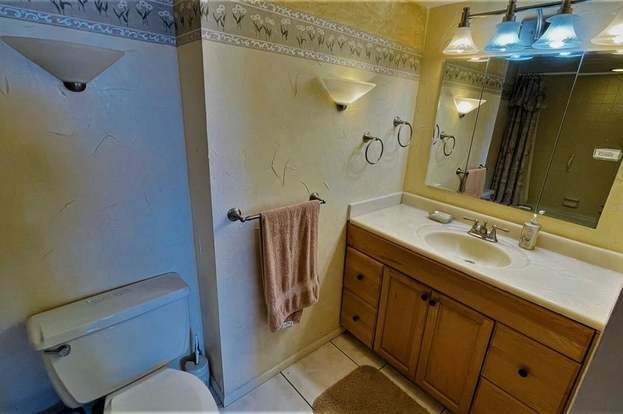 Building Photo - 1500 Park Beach Cir