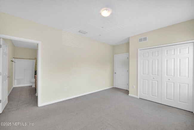 Building Photo - 8241 Pelican Landing Rd