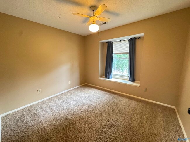 Building Photo - 118 Briargate Ln