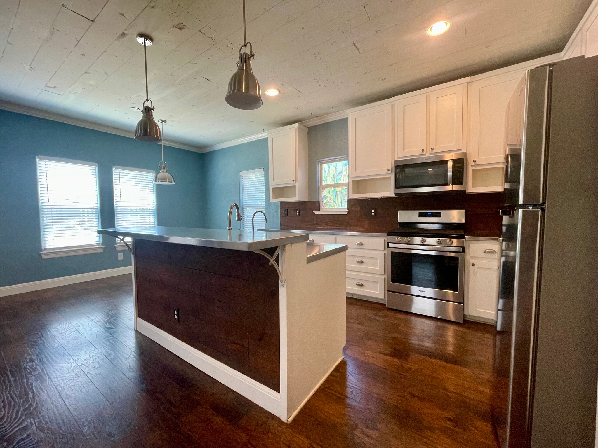 Dining and kitchen - 417 S Washington Ave