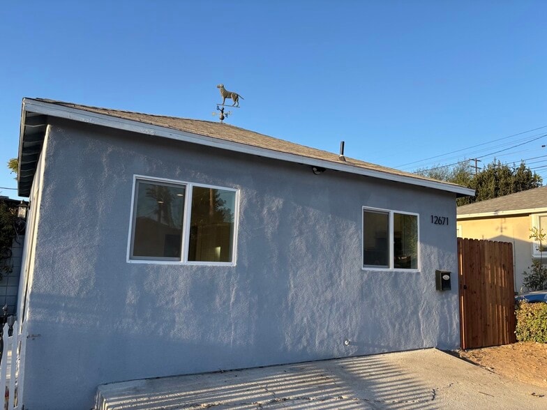 Building Photo - 12671 Victoria Ave