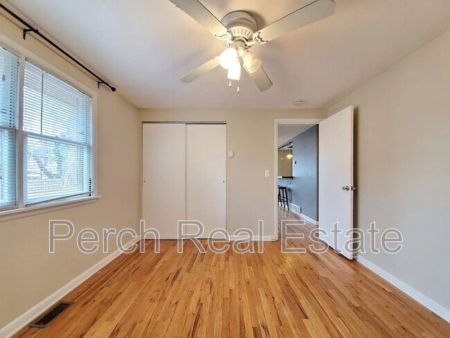 Building Photo - 2431 Grove St