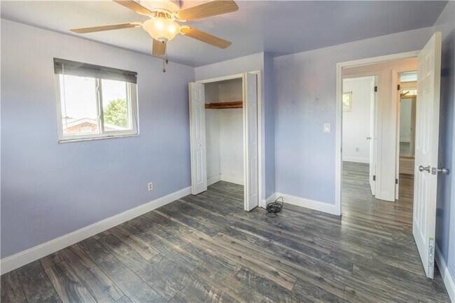 Building Photo - 512 Colonial Manor Rd