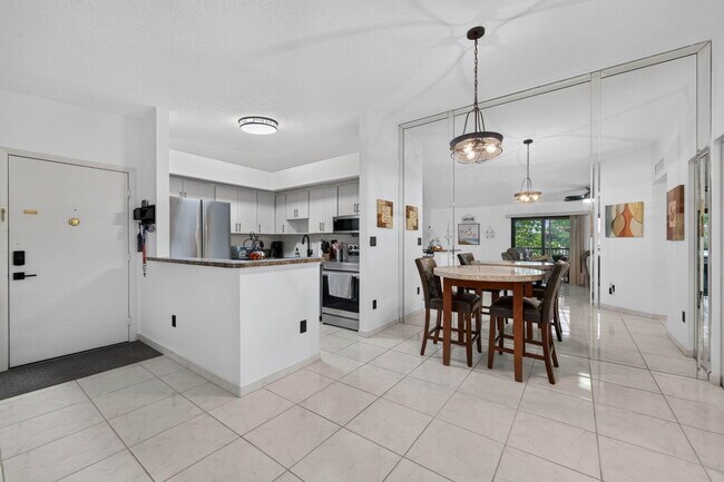 Building Photo - 9474 S Belfort Cir