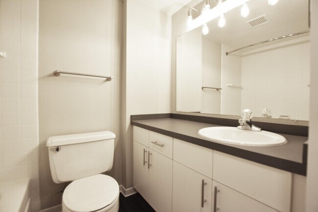 Building Photo - 555 E William St