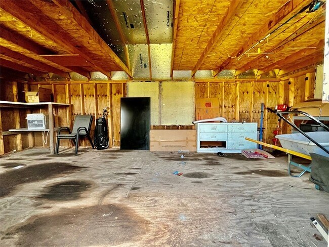 Building Photo - 274 Heather Ln