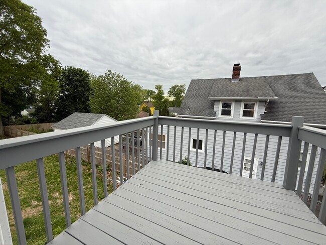 Building Photo - 111 Fort Hale Rd