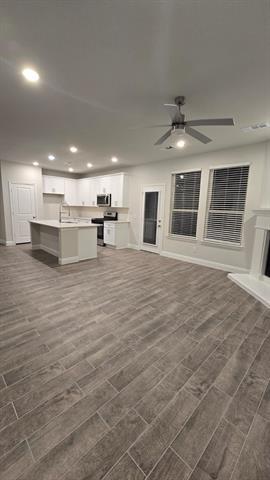Building Photo - 1208 Aruba Ave
