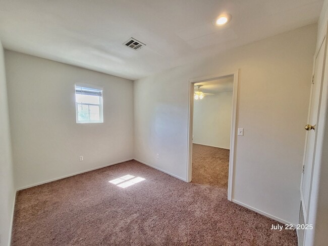 Building Photo - 2646 Cottonwillow St