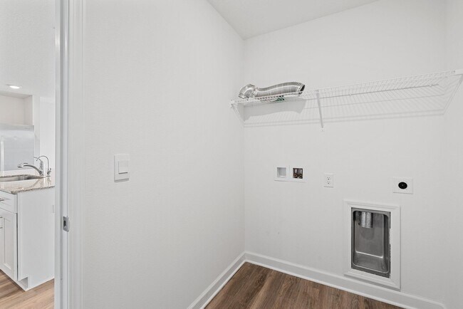 Building Photo - 439 Sweet Blossom Bend