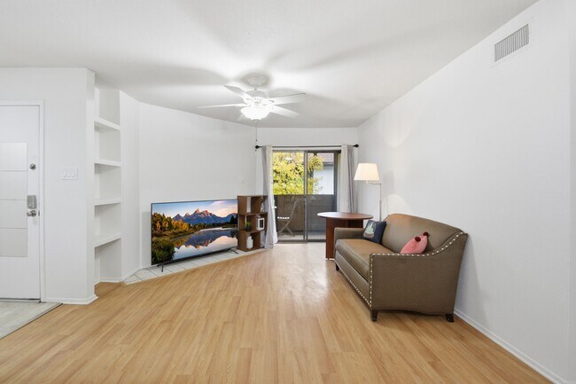 Building Photo - 2601 S Braeswood Blvd