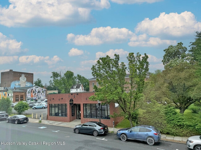 Building Photo - 89 N Front St