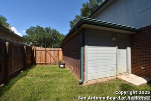 Building Photo - 222 Tapwood Ln