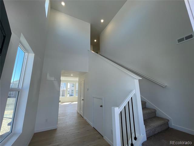 Building Photo - 755 Yankee Boy Lp