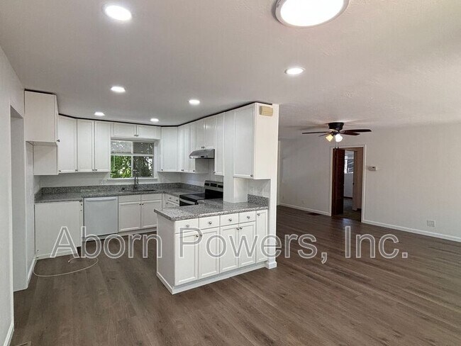 Building Photo - 3173 Ridge Ct