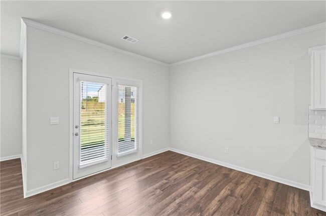 Building Photo - 65 Grv Spgs Ct