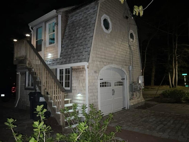 Building Photo - 146 A Ninigret Ave