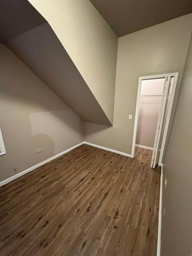 Building Photo - 5612 S Morgan St