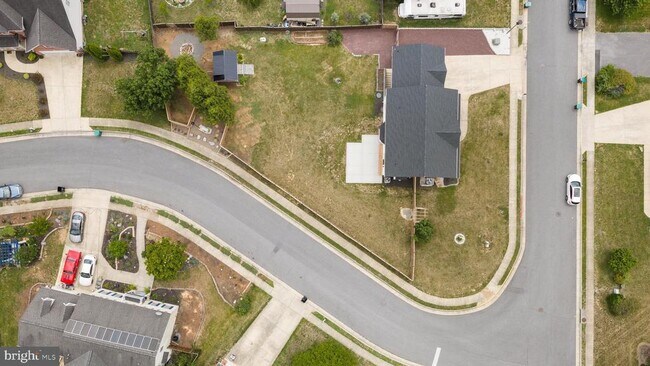 Building Photo - 677 Dellinger Dr