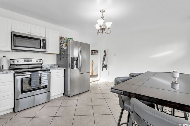 Building Photo - RES_CLOWARD_521