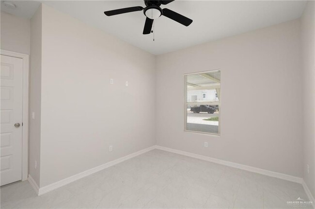 Building Photo - 4508 Larkspur Ave