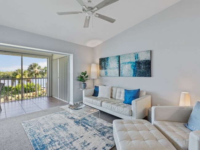Building Photo - 1175 Mainsail Dr