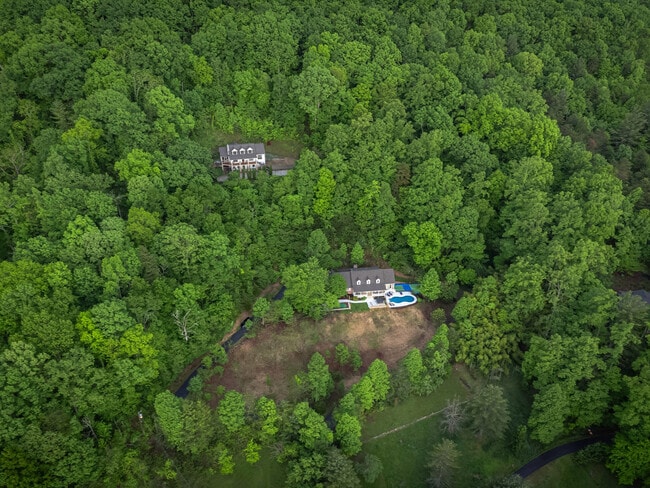 Building Photo - 54 Hyder Ln