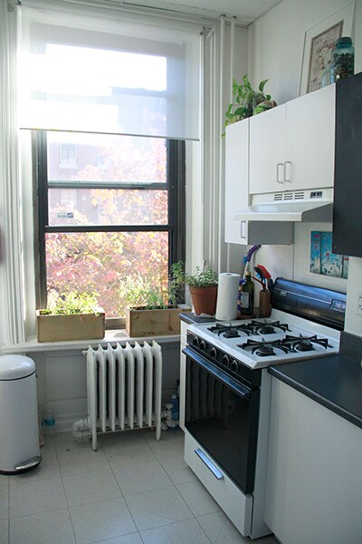 Building Photo - 20 E Eager St