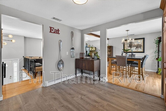 Building Photo - 74 Hurlburt St