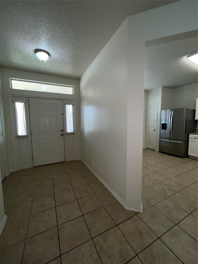 Building Photo - 18823 S Lyford Dr