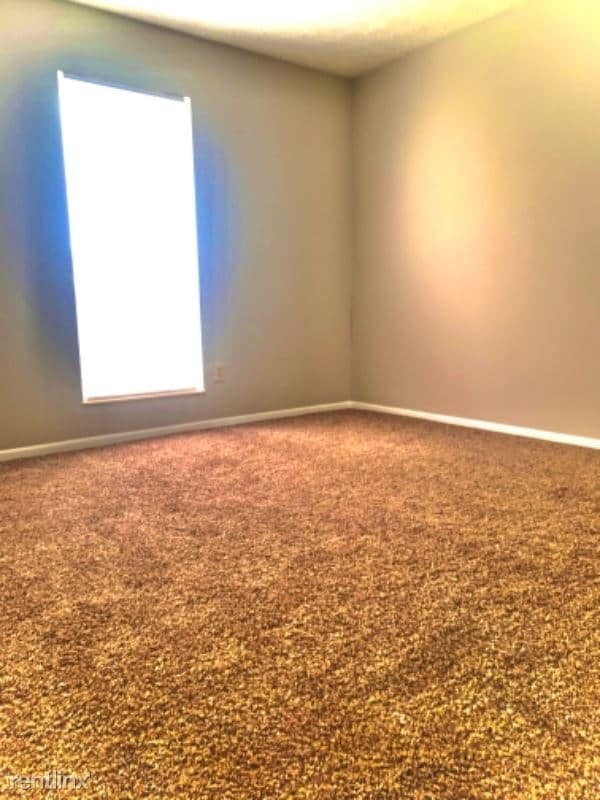 Building Photo - 6601 Reflections Dr