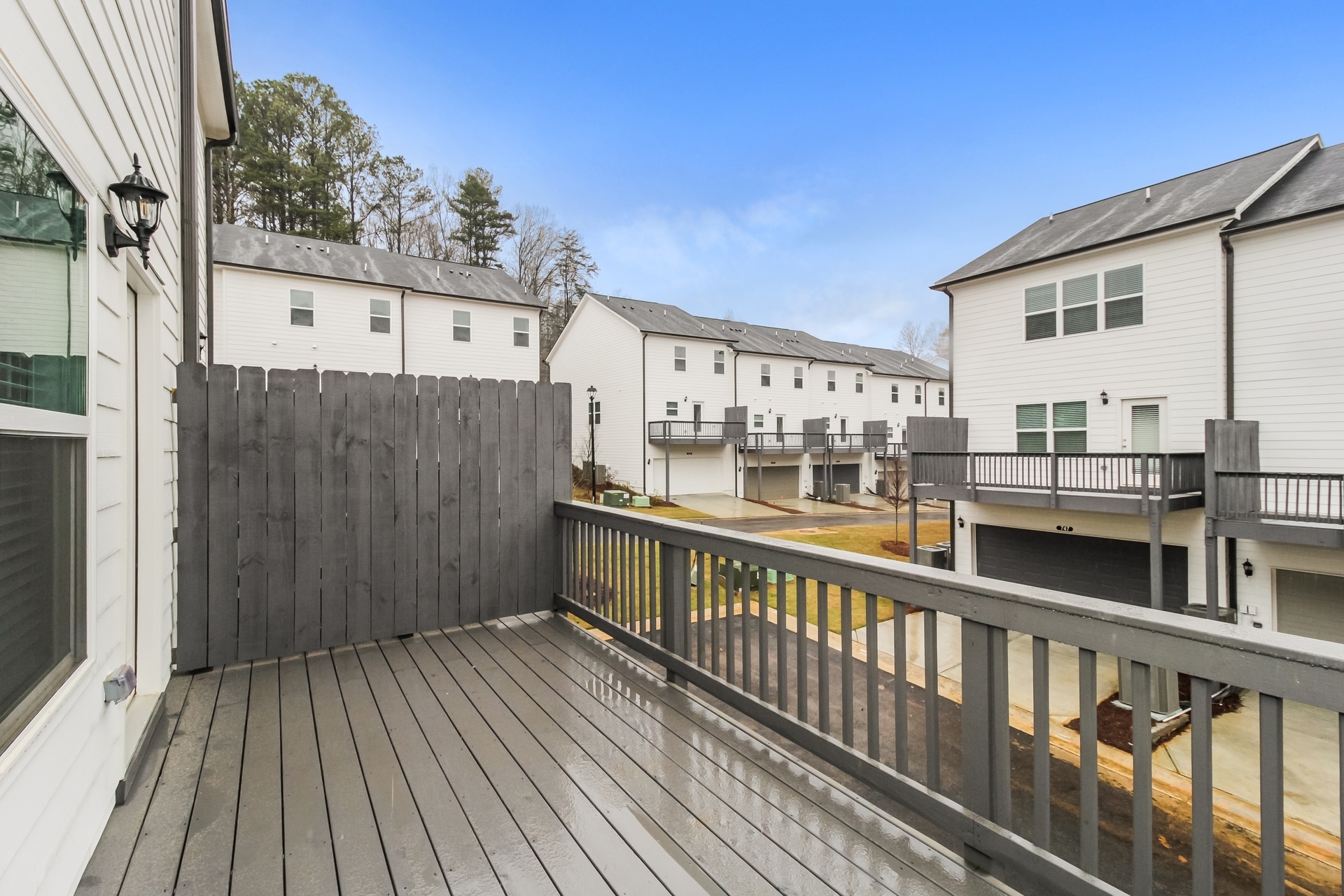 Building Photo - 807 Calvin Pk Dr