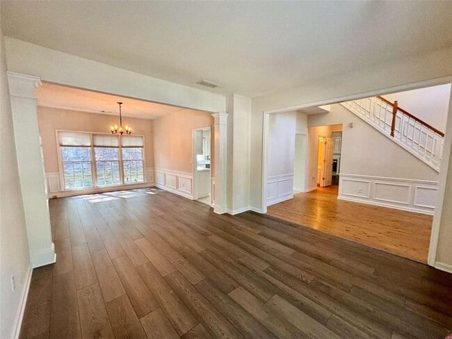 Building Photo - 10920 Glenbarr Dr