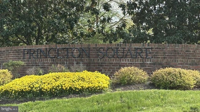 Building Photo - 14646 London Ln