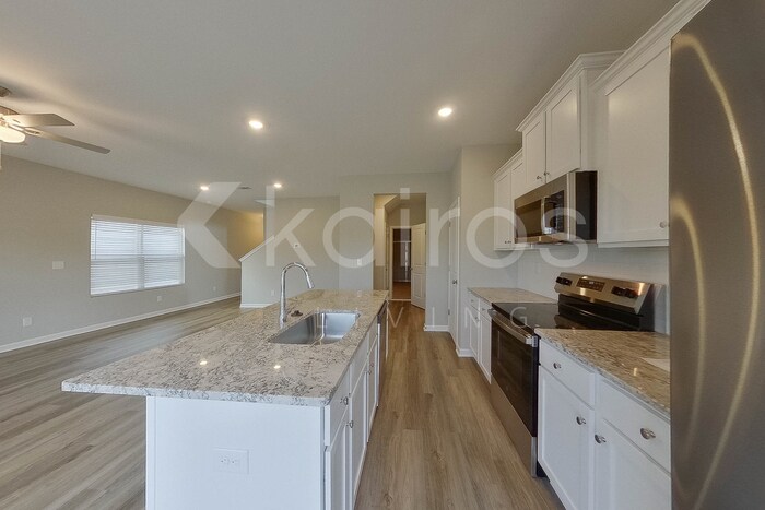 Building Photo - 948 Silent Barge Cv