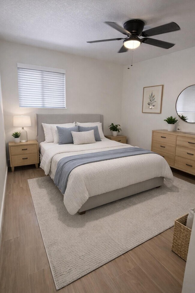 Building Photo - 7830 SW 10th Ct