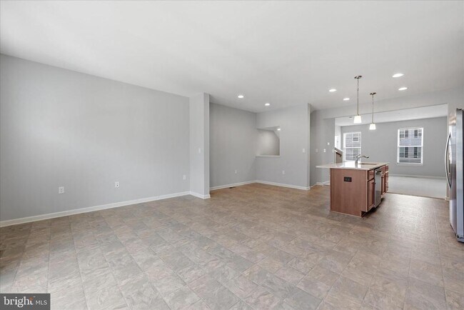 Building Photo - 117 Stribling Wy