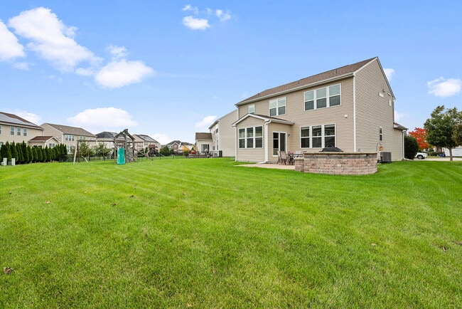 Building Photo - 4319 Silver Bell Ct