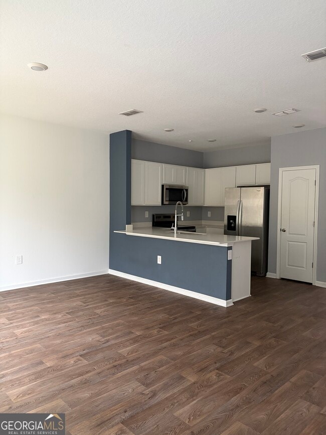 Building Photo - 152 Deep Bay Cir