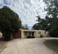 Building Photo - 1612 Hendola Dr NE